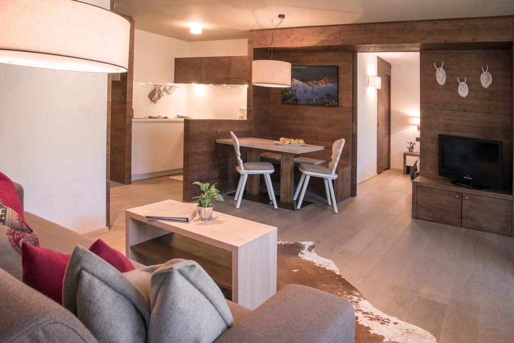 Ariston Dolomiti Residence Dobbiaco Eksteriør billede