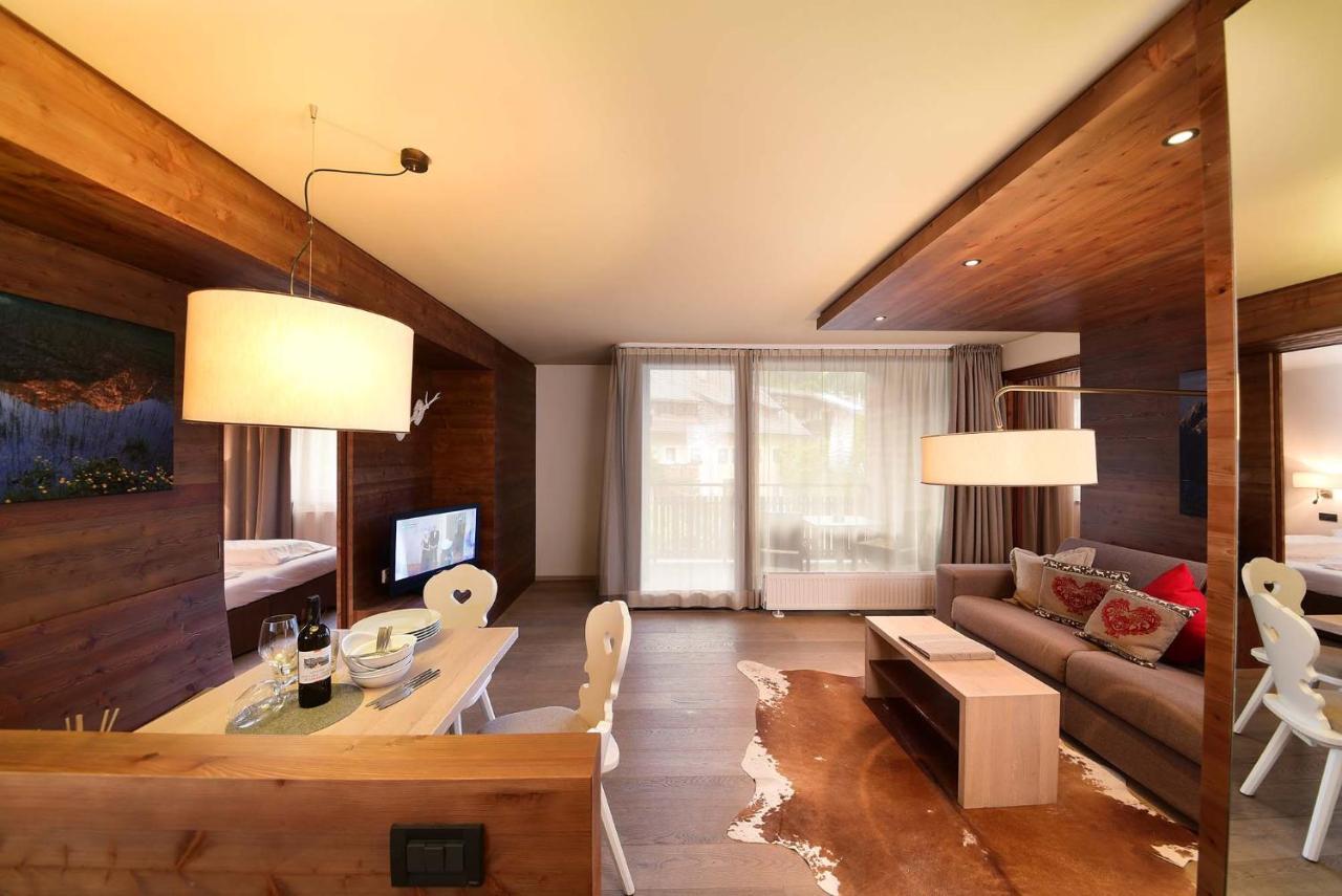 Ariston Dolomiti Residence Dobbiaco Eksteriør billede